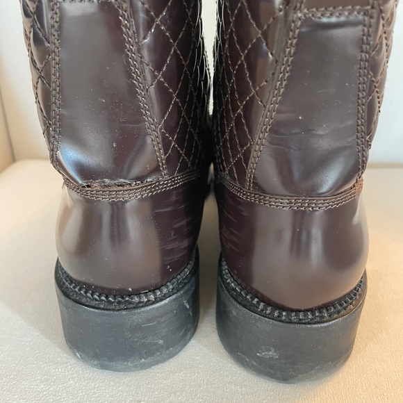 Chanel sz 40 combat boots in burgundy/ brown - Picture 10 of 11